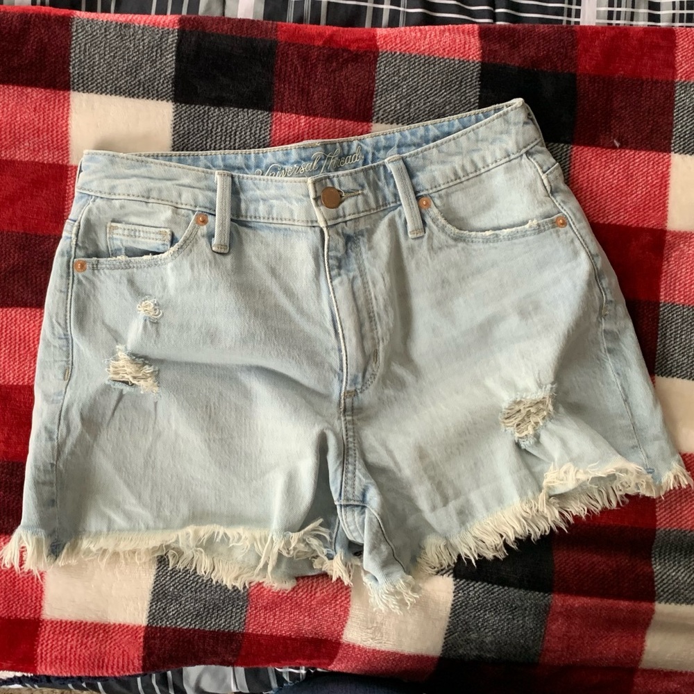 Universal thread short